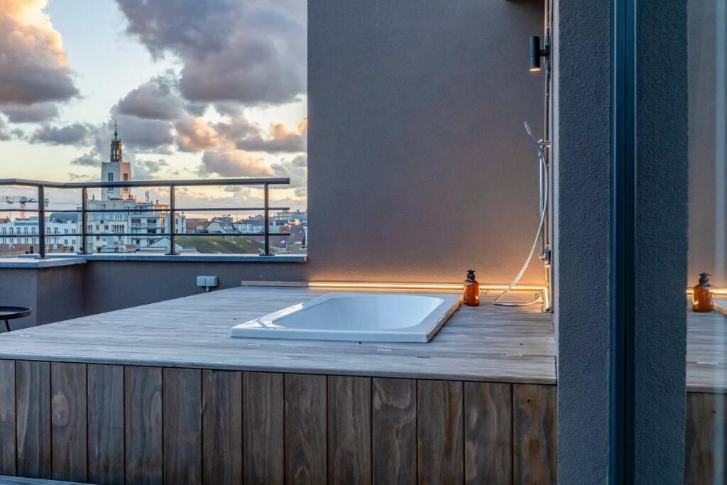 Love Nest - Your Cosy Penthouse Ostend Exterior photo