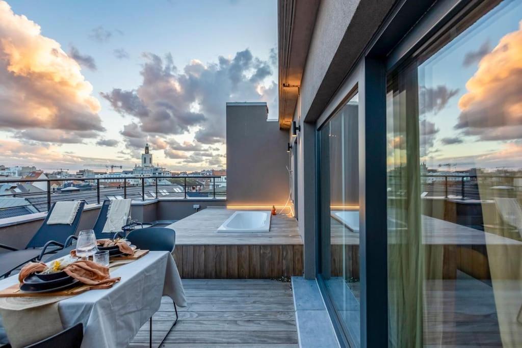 Love Nest - Your Cosy Penthouse Ostend Exterior photo