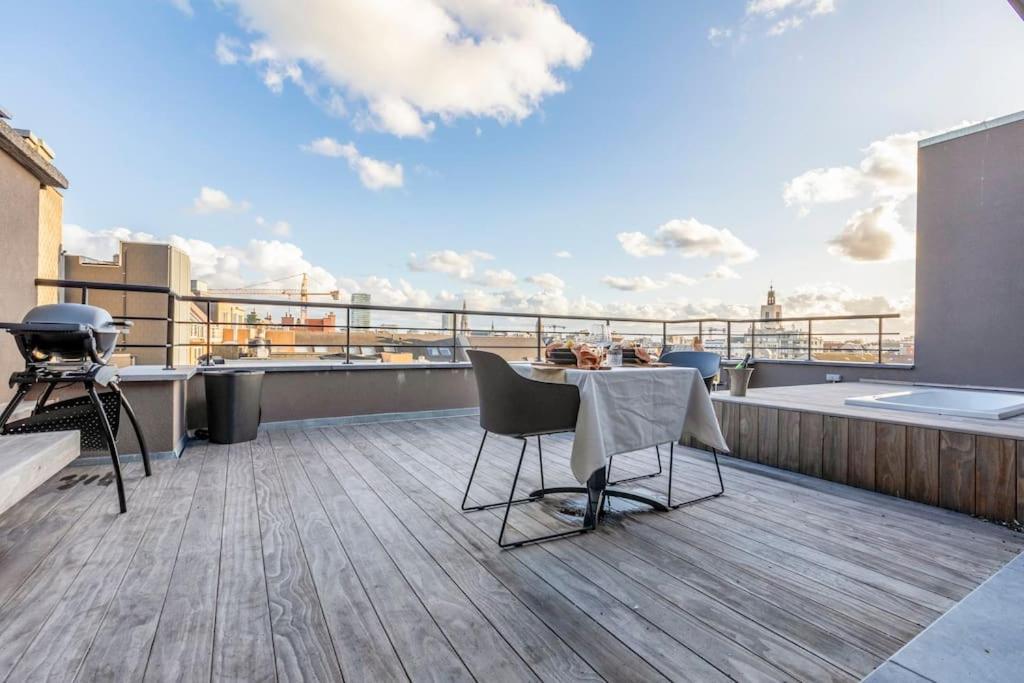 Love Nest - Your Cosy Penthouse Ostend Exterior photo